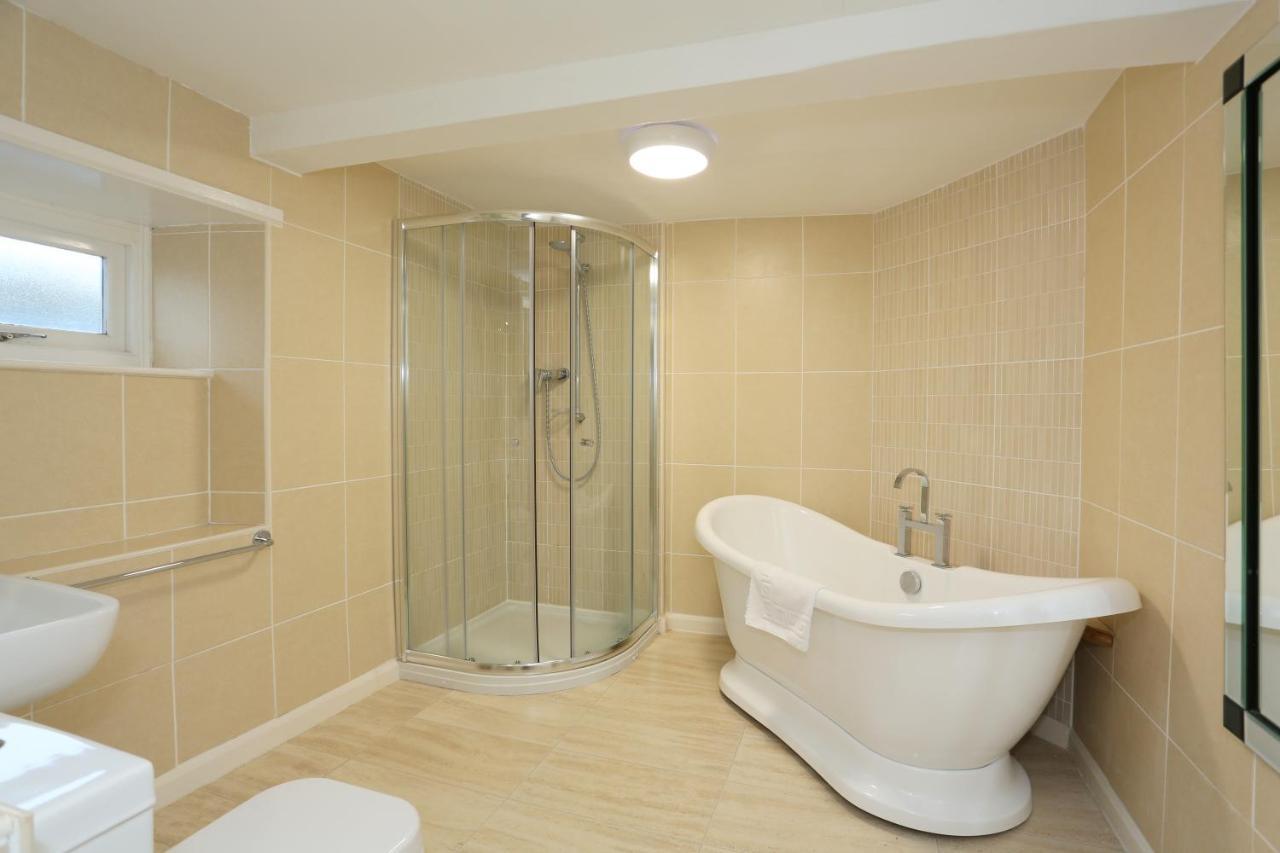 Downe Arms Country Inn Wykeham  Dış mekan fotoğraf